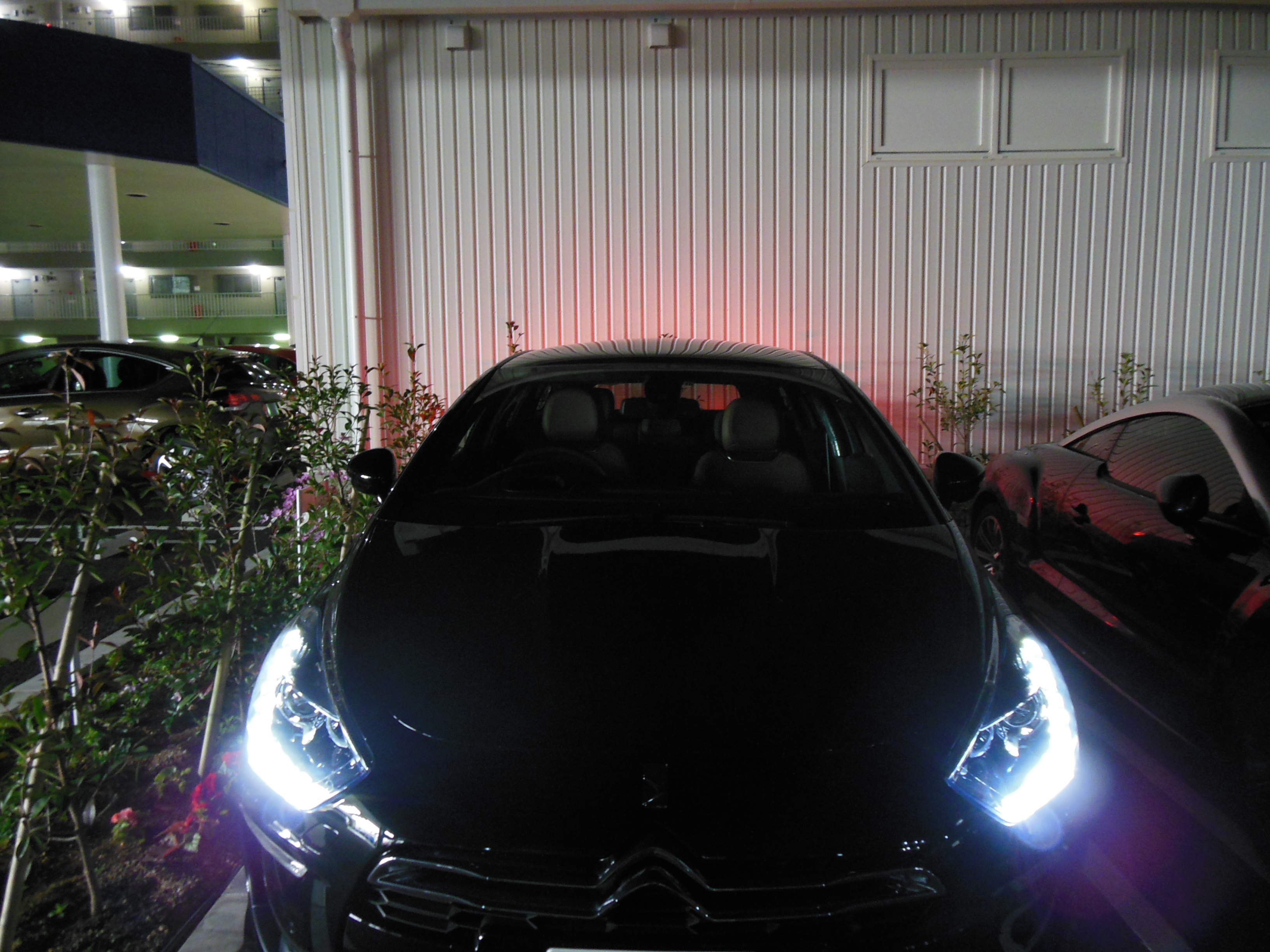 夜のＣＩＴＲＯＥＮ車　　第一弾　ＤＳ５