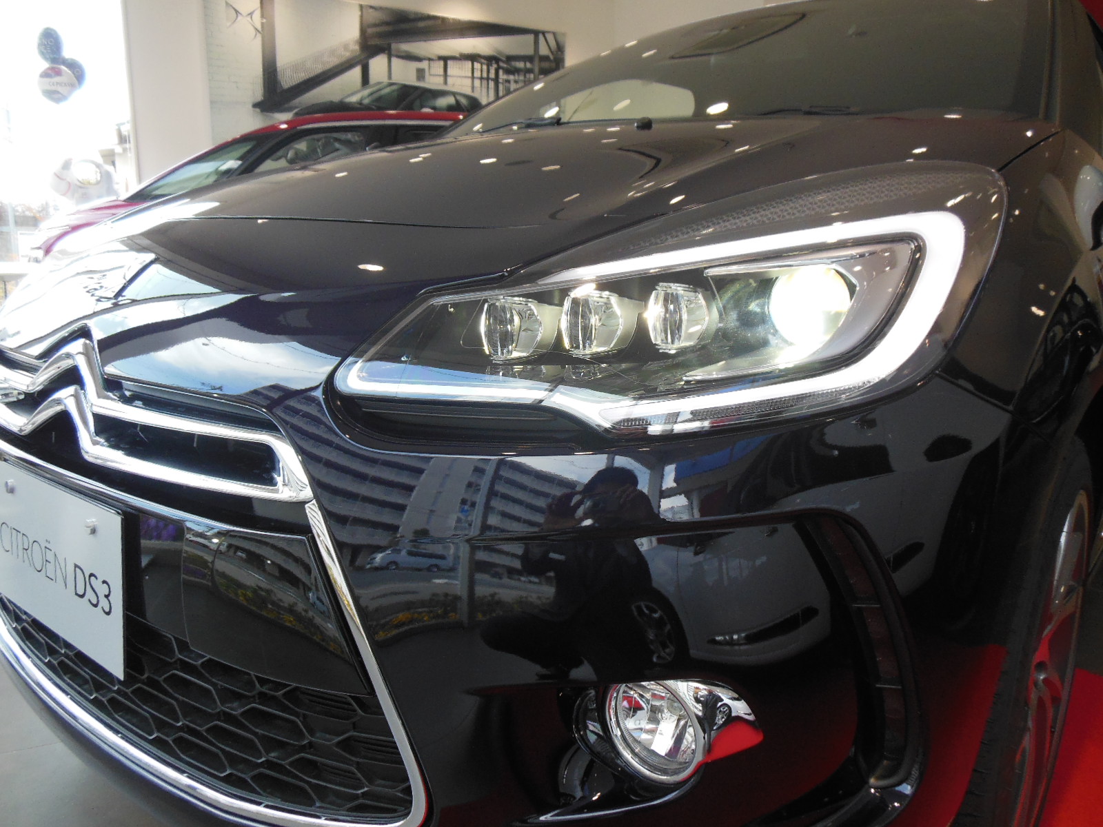 DS3 New Light Signature Debut