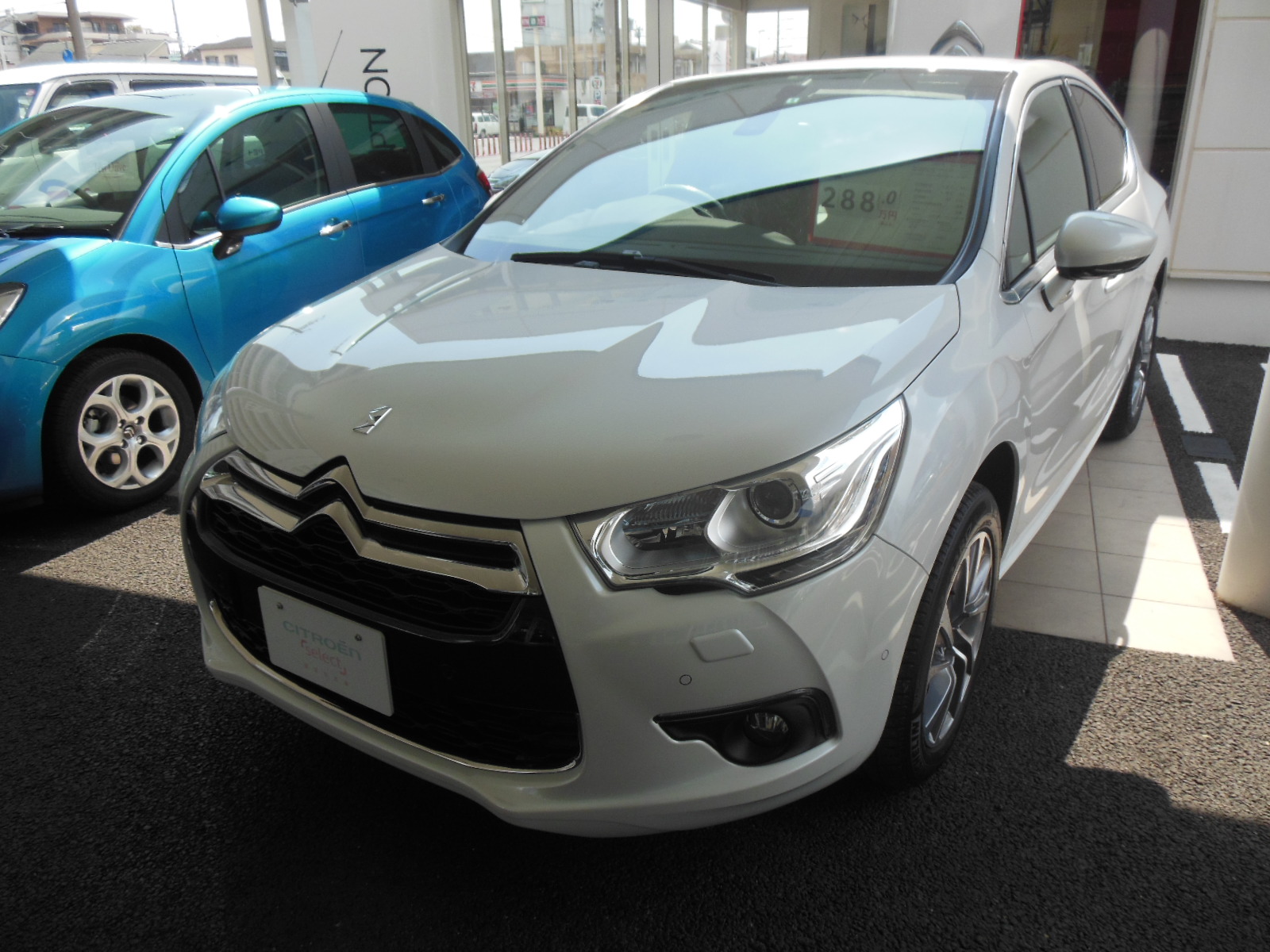 DS4認定中古車入荷しました！！！