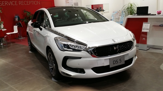 New DS5 展示車、入りました。