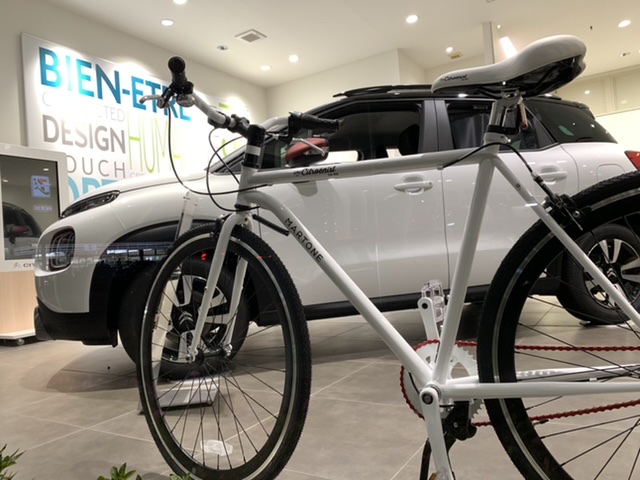 RIDER THE CITROËNIST 展示中！