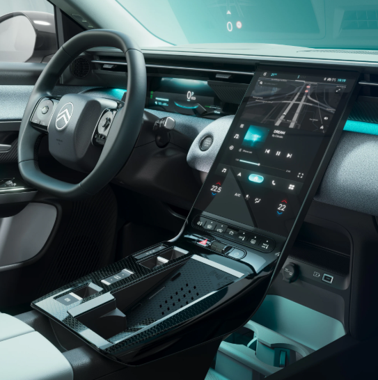 NEW C5 AIRCROSS DEBUT FAIR