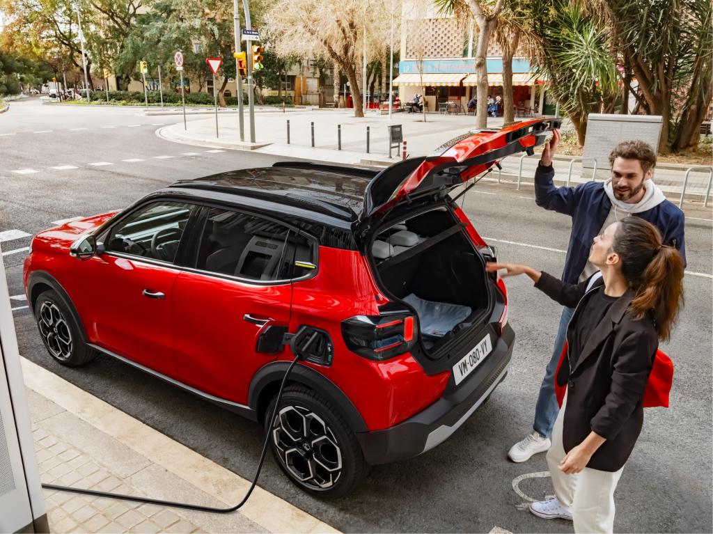 NEW CITROEN  e-C3 Debut !!